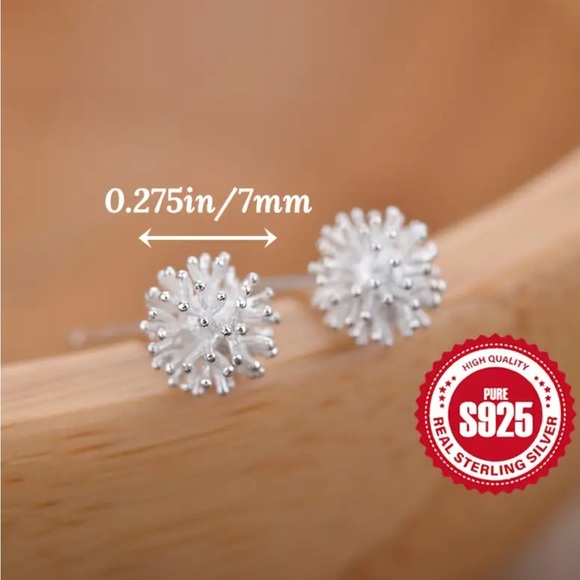 Sterling Silver Dandelion Stud Earrings - Picture 5 of 5